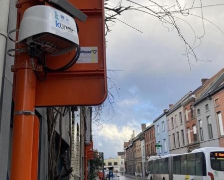 Een nieuwe sensorbox in de Gentbruggestraat © Stad Gent